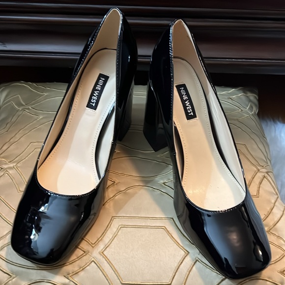 Ninewest | patent black block heel | work shoes | 7.5 - Picture 1 of 6